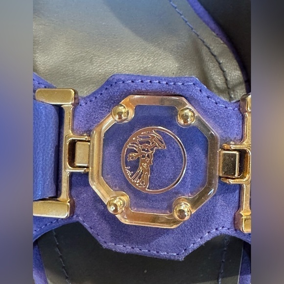 VERSACE Vintage Purple Leather and Suede Medusa Square Toe Heels Size 40 VGUC - Picture 6 of 15